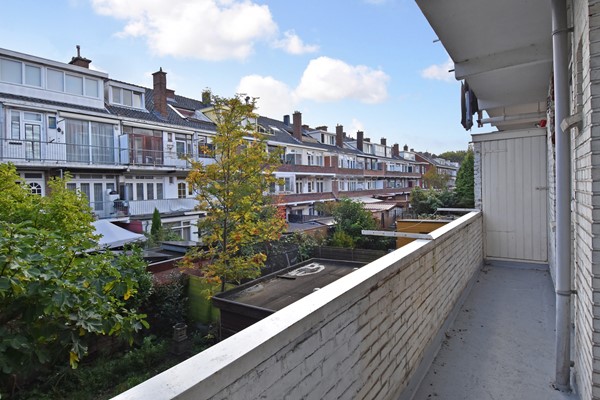 Medium property photo - Bragastraat 64, 2523 HJ Den Haag